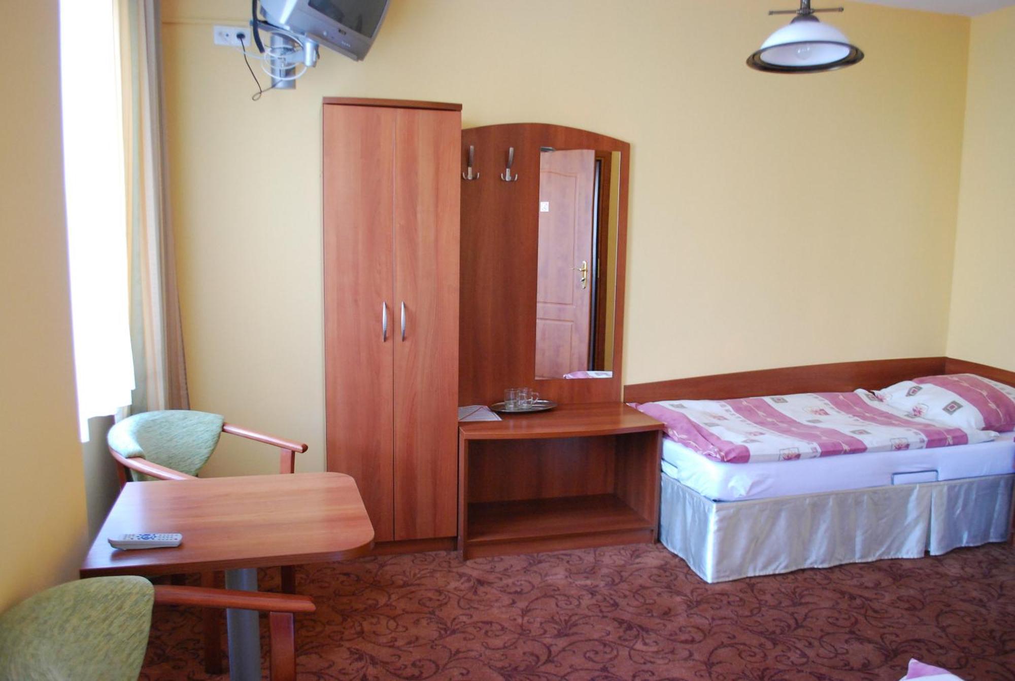 Hotel Anka Słubice Exteriör bild