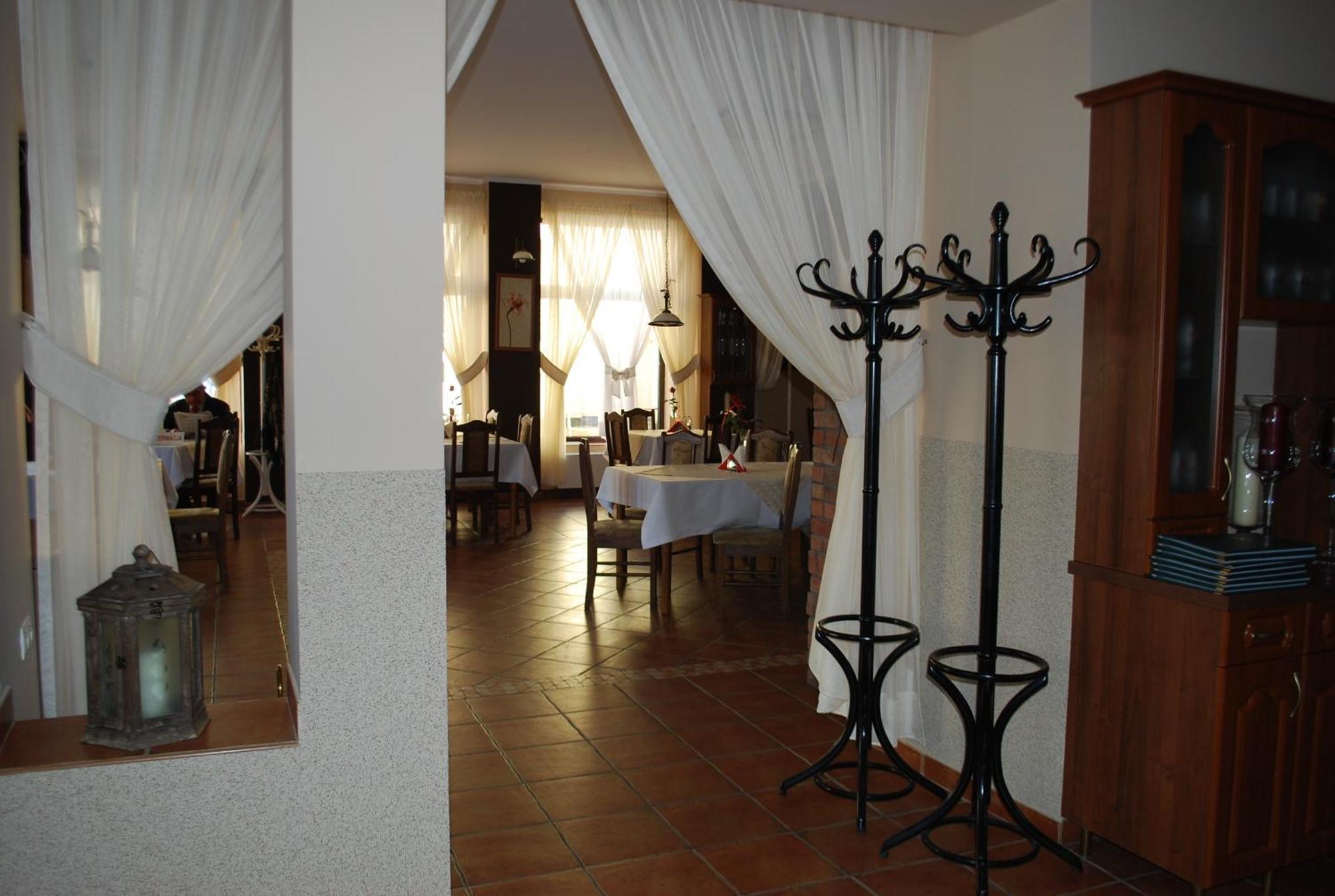 Hotel Anka Słubice Exteriör bild